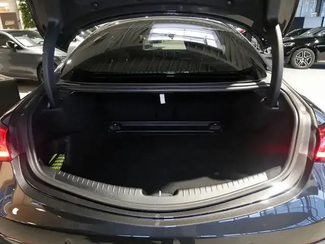 Mercedes-Benz CLE 200