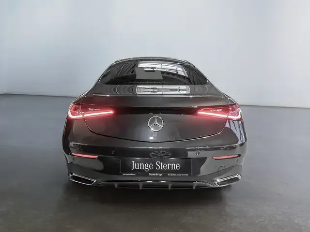 Mercedes-Benz CLE 200