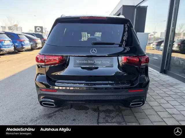 Mercedes-Benz GLB 250