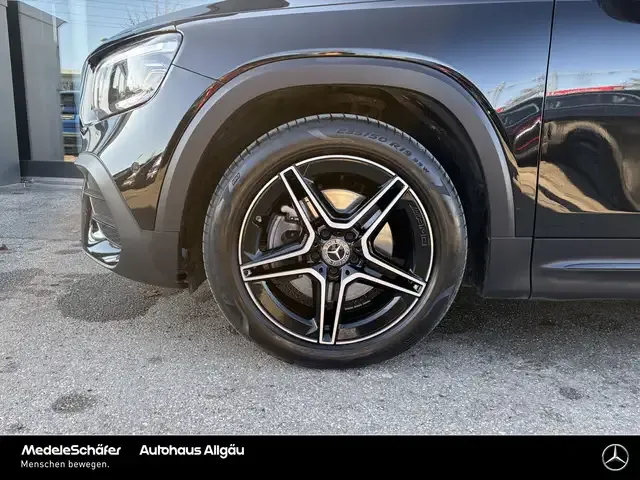 Mercedes-Benz GLB 250