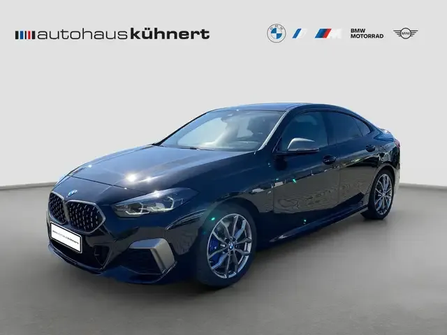 BMW 235
