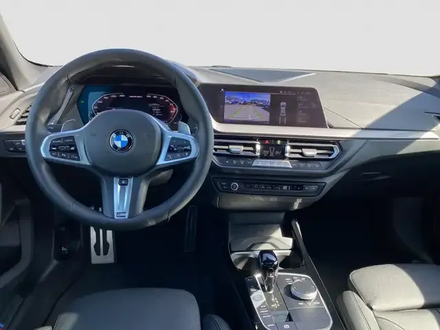 BMW 235