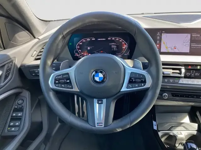 BMW 235