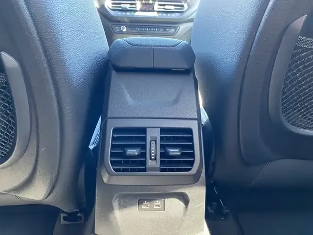 BMW 235