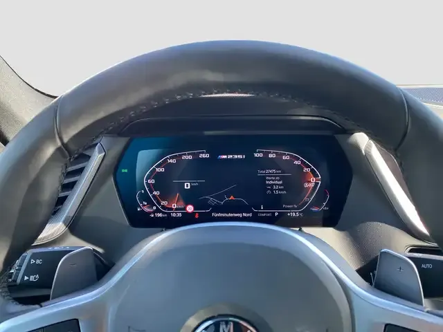 BMW 235