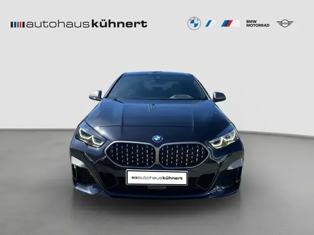 BMW 235