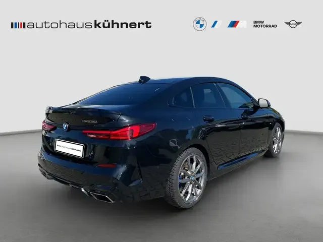 BMW 235
