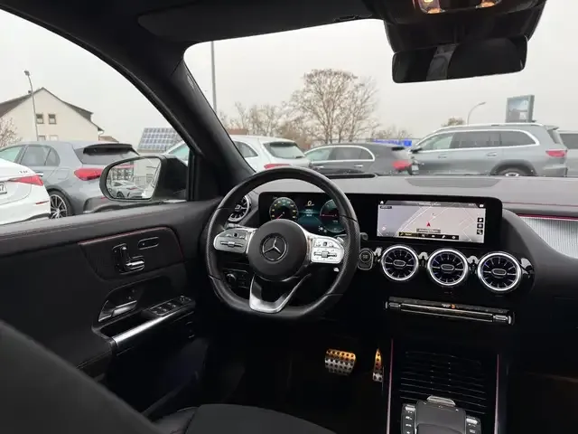 Mercedes-Benz EQA 250