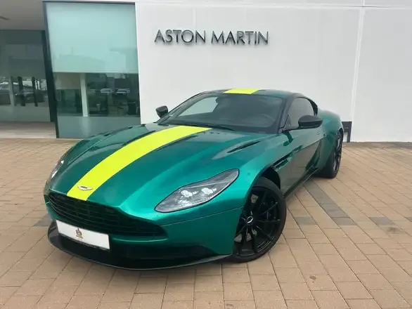 Aston Martin DB11