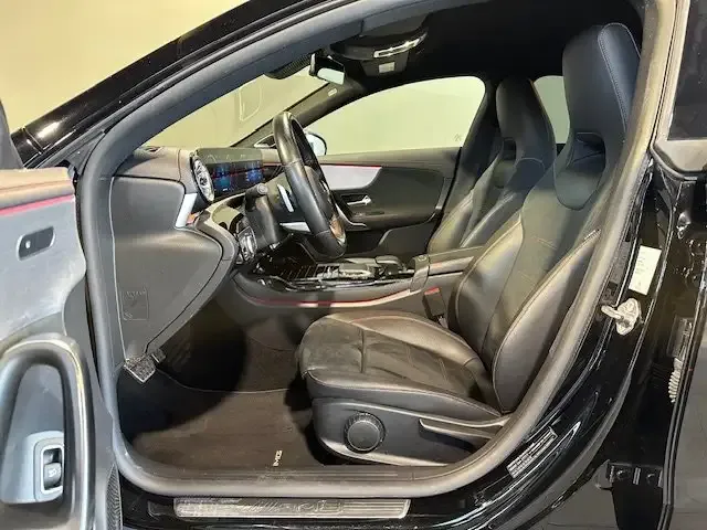 Mercedes-Benz CLA 35 AMG