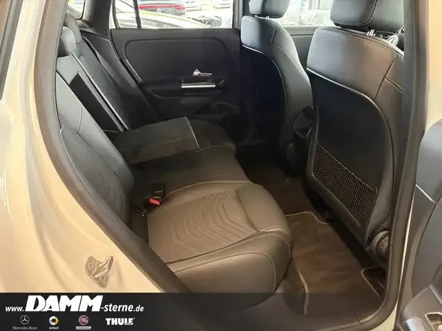 Mercedes-Benz EQA 300