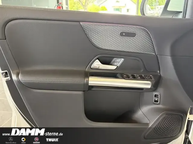 Mercedes-Benz EQA 300