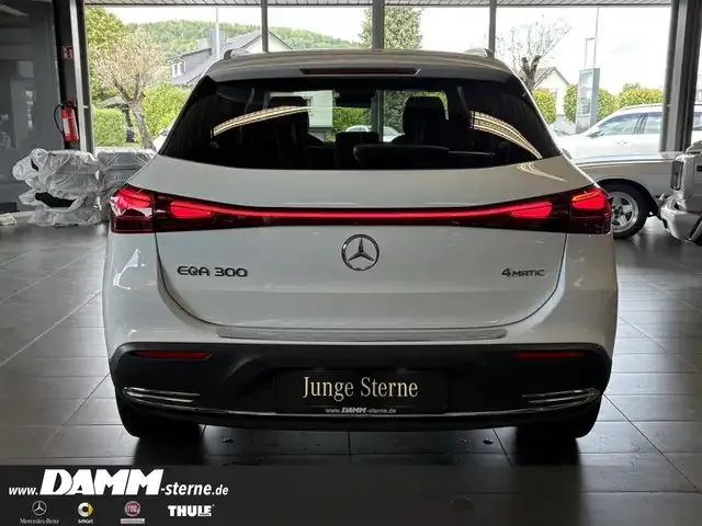 Mercedes-Benz EQA 300