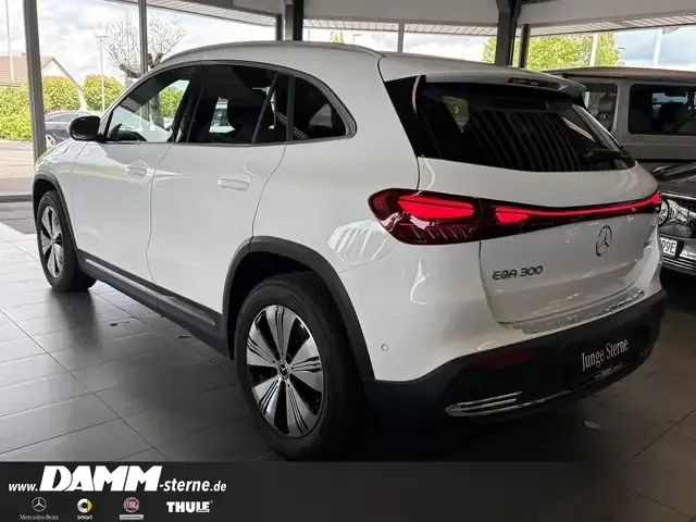 Mercedes-Benz EQA 300