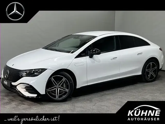 Mercedes-Benz EQE 300
