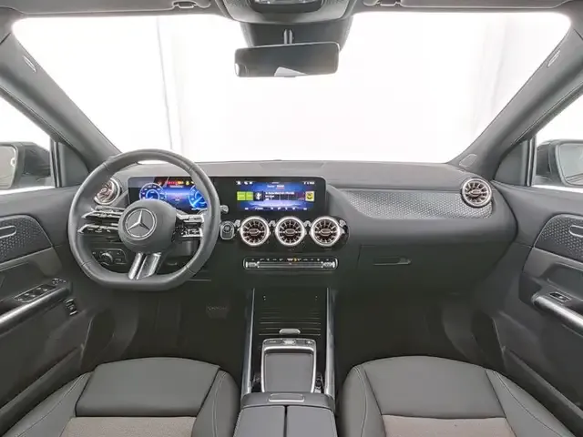 Mercedes-Benz EQA 300