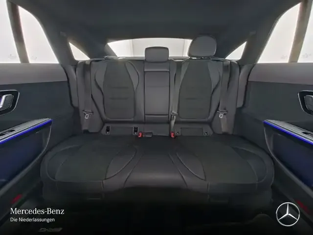 Mercedes-Benz EQE 300