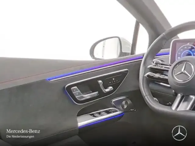 Mercedes-Benz EQE 300