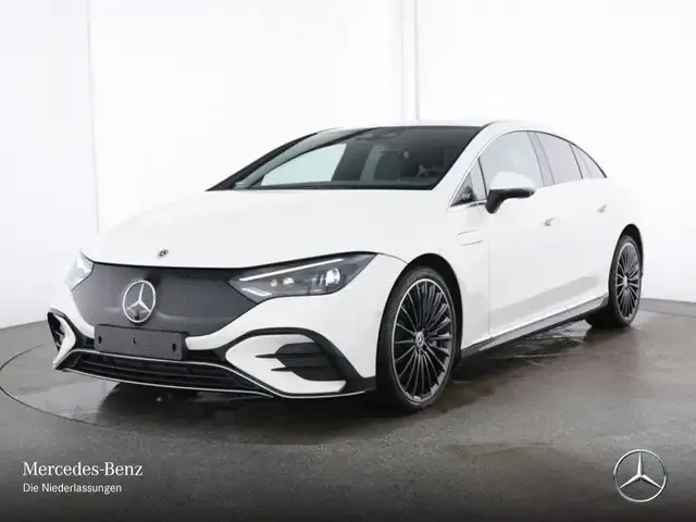 Mercedes-Benz EQE 300