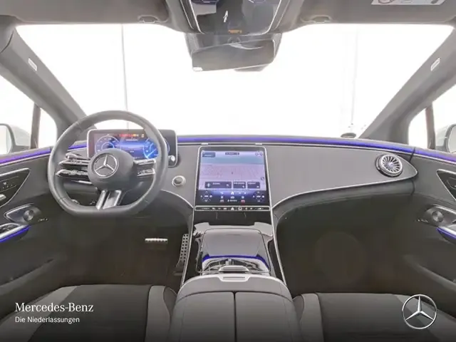 Mercedes-Benz EQE 300