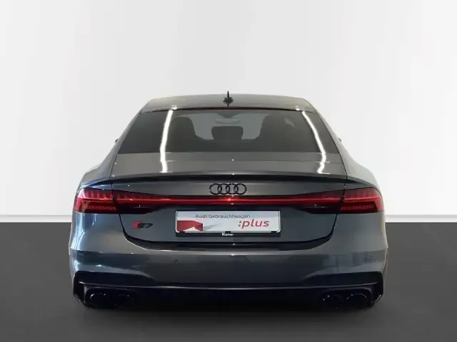 Audi S7
