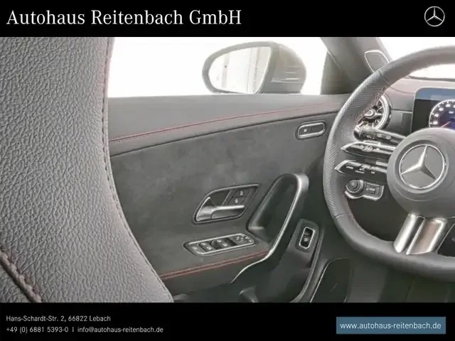 Mercedes-Benz CLA 220