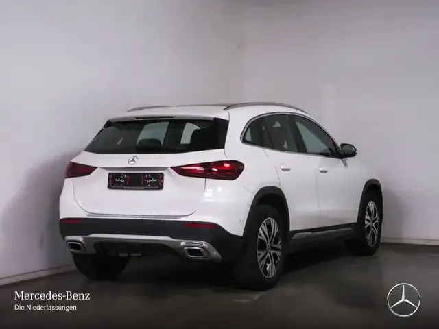 Mercedes-Benz GLA 180