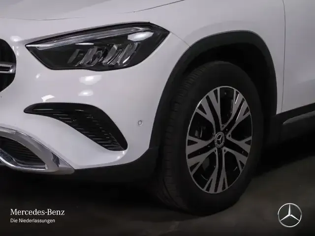 Mercedes-Benz GLA 180