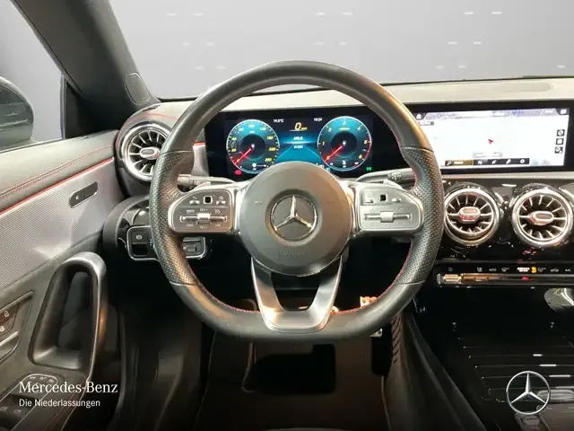 Mercedes-Benz CLA 200
