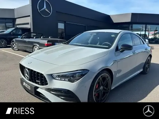 Mercedes-Benz CLA 35 AMG