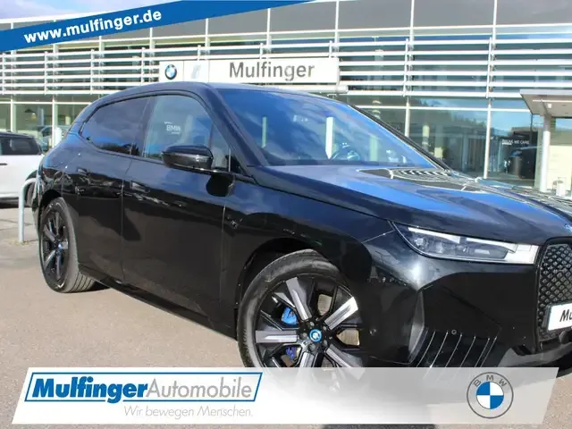 BMW iX