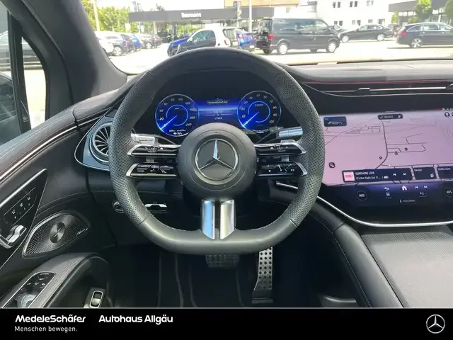 Mercedes-Benz EQS SUV