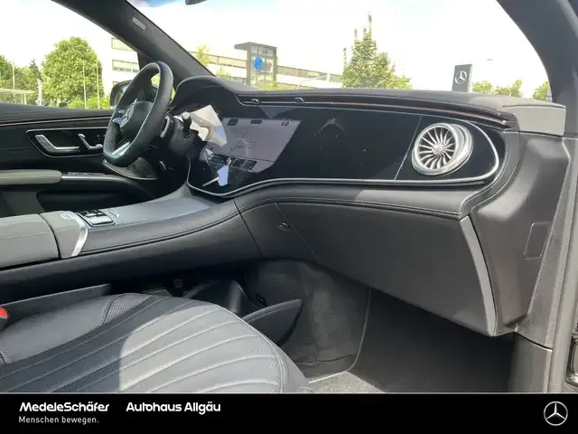 Mercedes-Benz EQS SUV