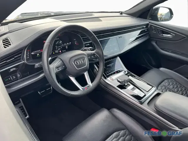 Audi RS Q8