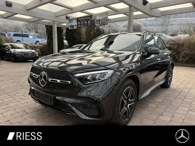 Mercedes-Benz GLC 220
