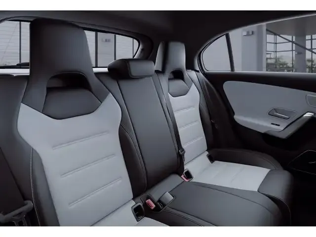 Mercedes-Benz A 45 AMG