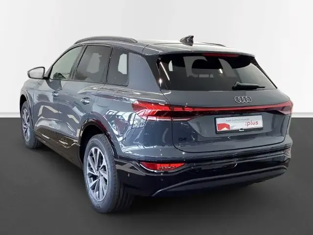 Audi Q6