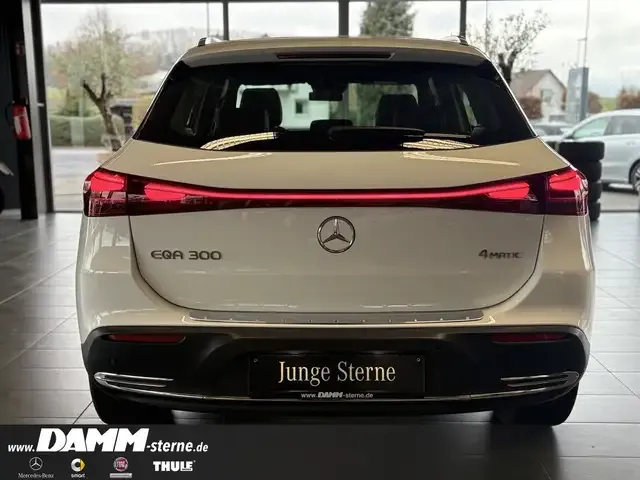 Mercedes-Benz EQA 300