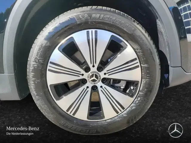 Mercedes-Benz EQA 300