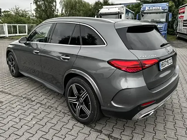 Mercedes-Benz GLC 220