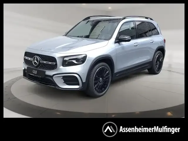 Mercedes-Benz GLB 220
