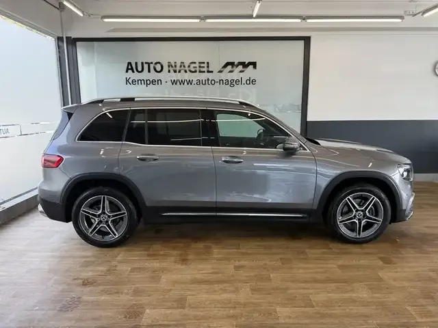 Mercedes-Benz GLB 200
