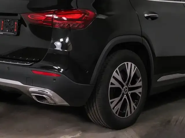 Mercedes-Benz GLA 220