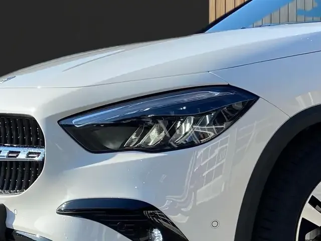 Mercedes-Benz GLA 200