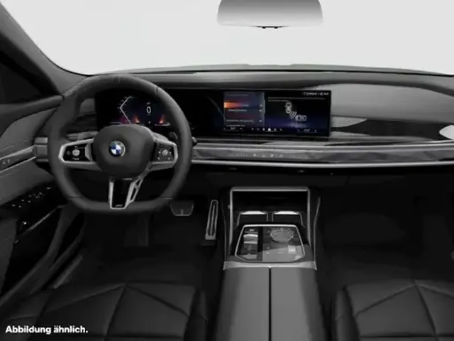 BMW 740