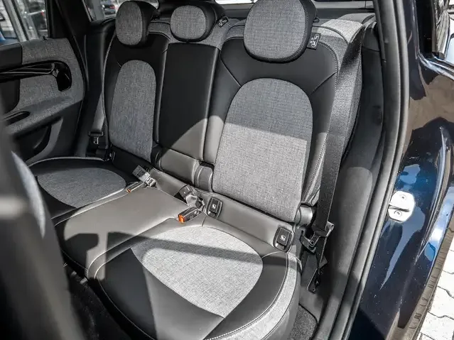 MINI One Countryman