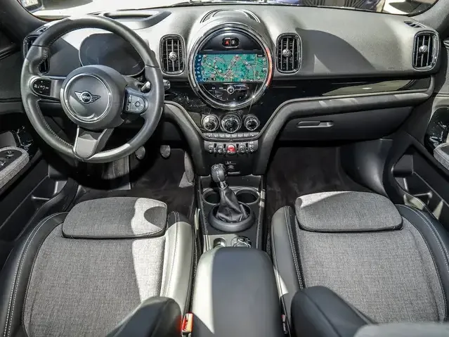 MINI One Countryman