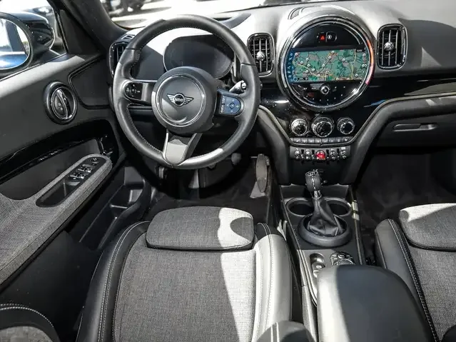 MINI One Countryman