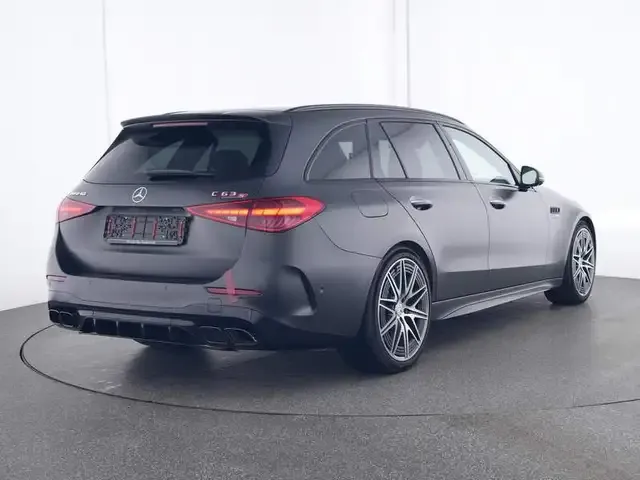 Mercedes-Benz C 63 AMG