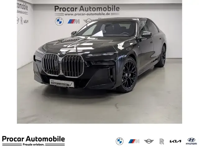BMW 740